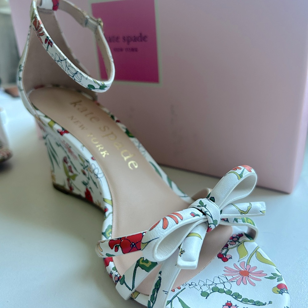 Kate Spade Flamenco Wedges - BRAND NEW - Never Worn - Size 7.5